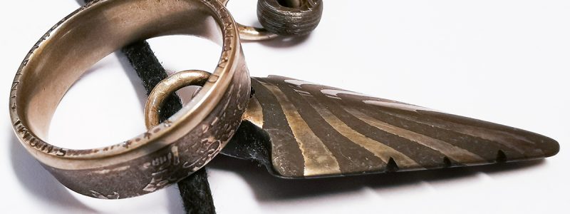 Työpajoilla valmistettuja koruja